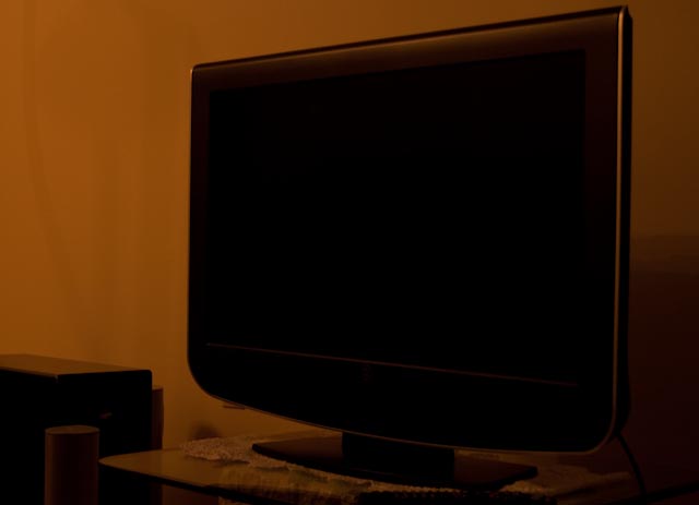 Thought Provoking: dancePROOF- no television tv IMG 1176 2 I Havent Watched TV (Or Played Video Games) In 2+ Years